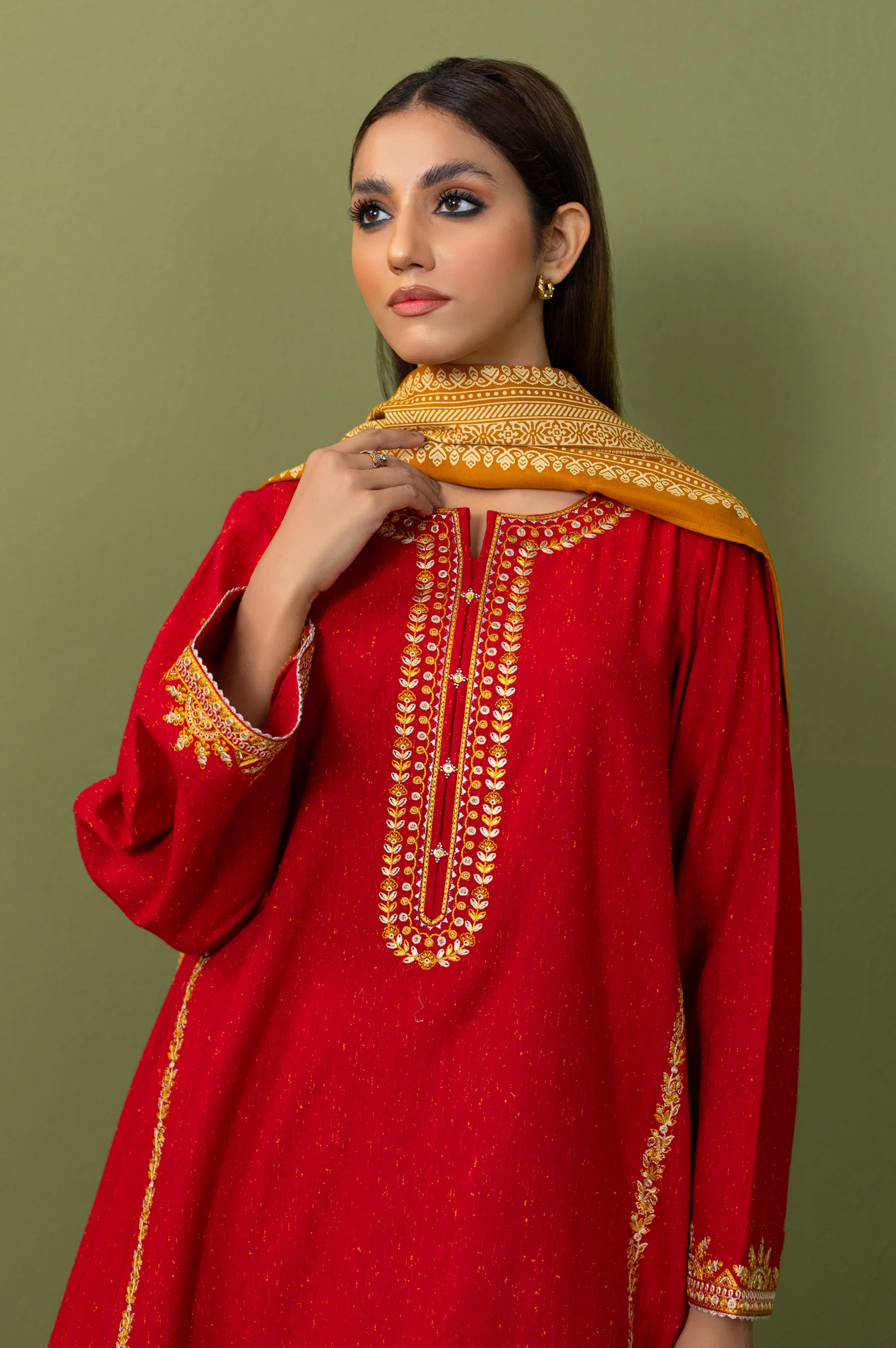 Unstitched 3 Piece Embroidered Khaddar Suit - Image 3
