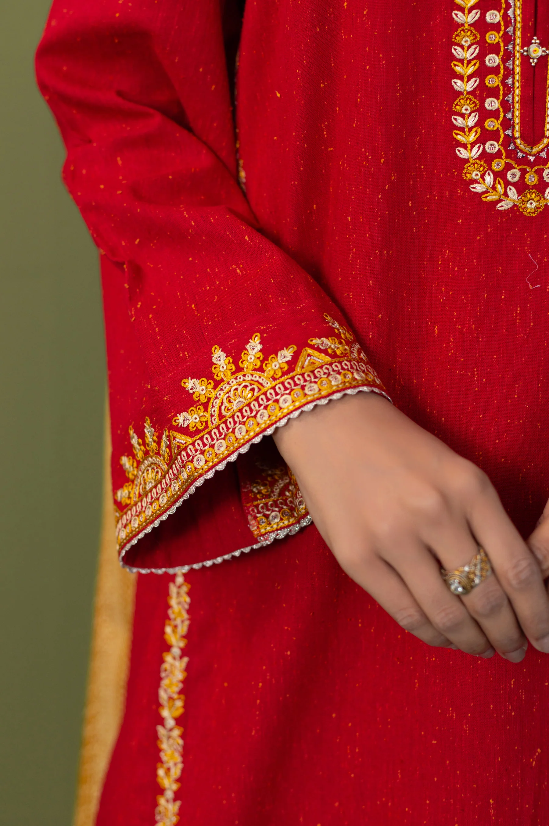 Unstitched 3 Piece Embroidered Khaddar Suit - Image 7