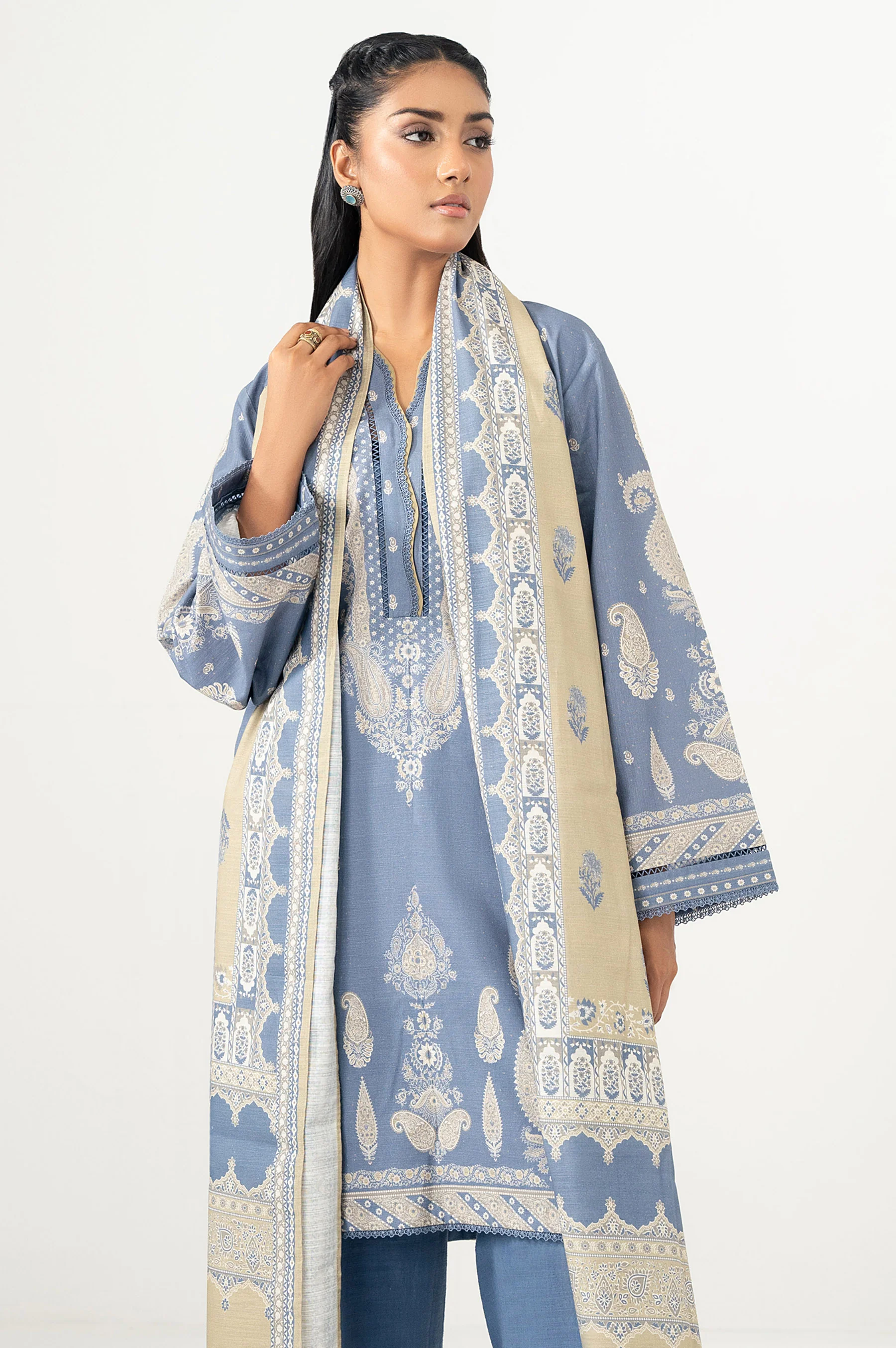 UNSTITCHED 3 PIECE PRINTED SUIT - Image 4