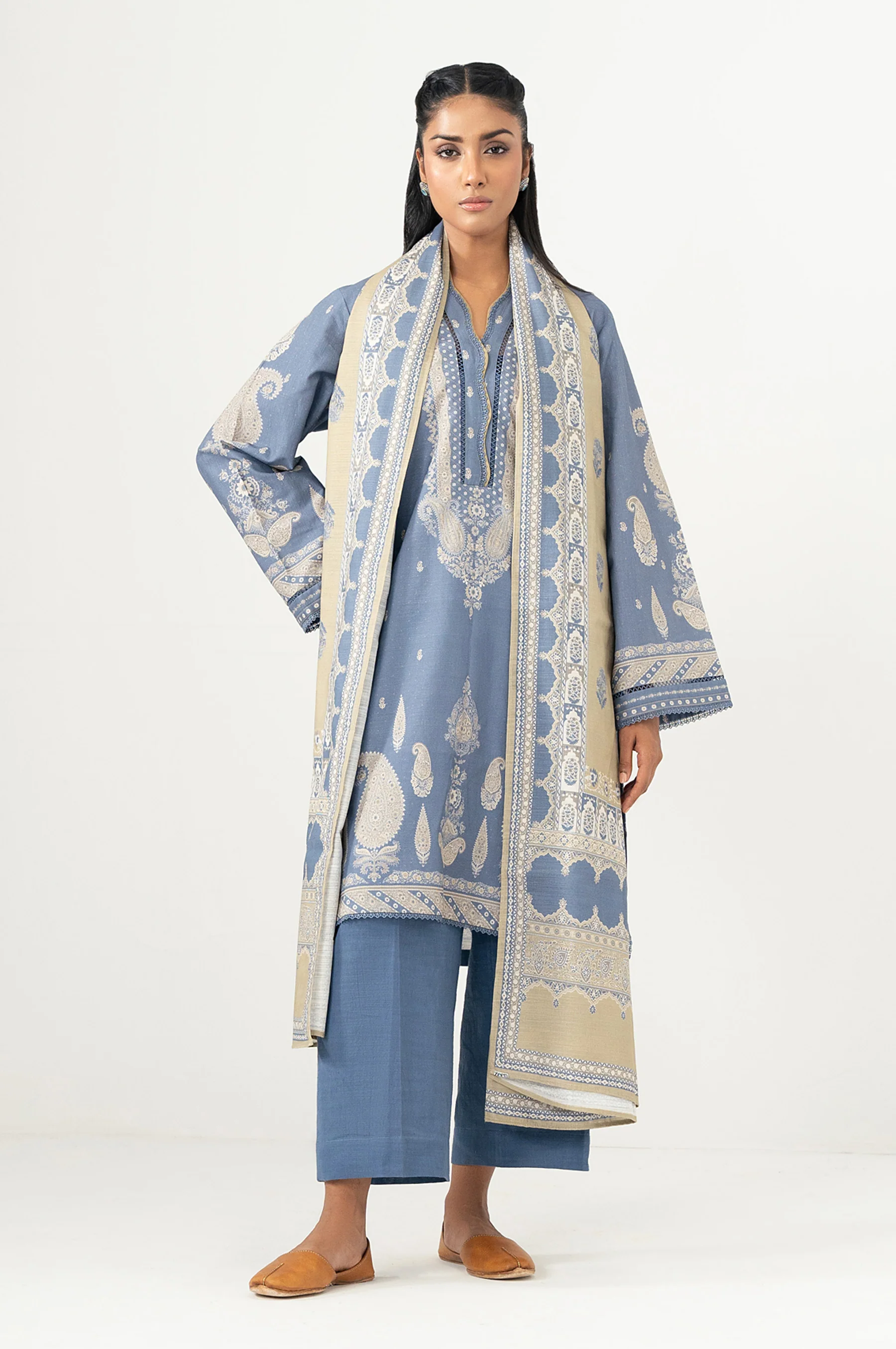 UNSTITCHED 3 PIECE PRINTED SUIT - Image 5