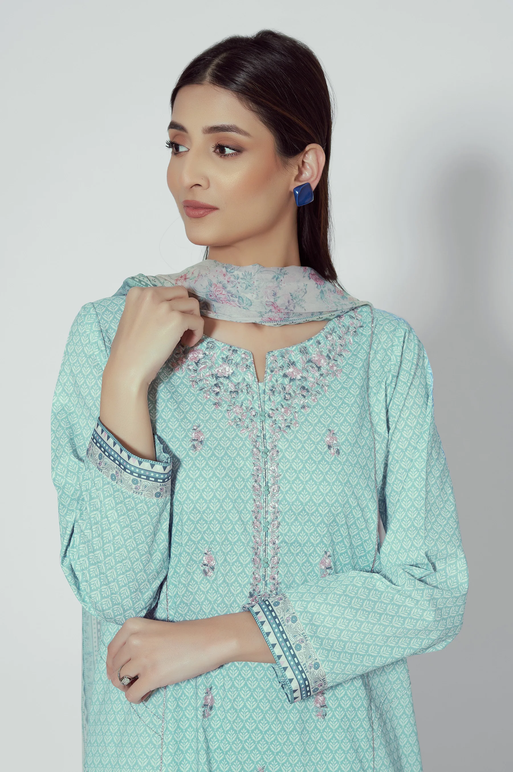Unstitched 3 Piece Embroidered Lawn Suit - Image 2