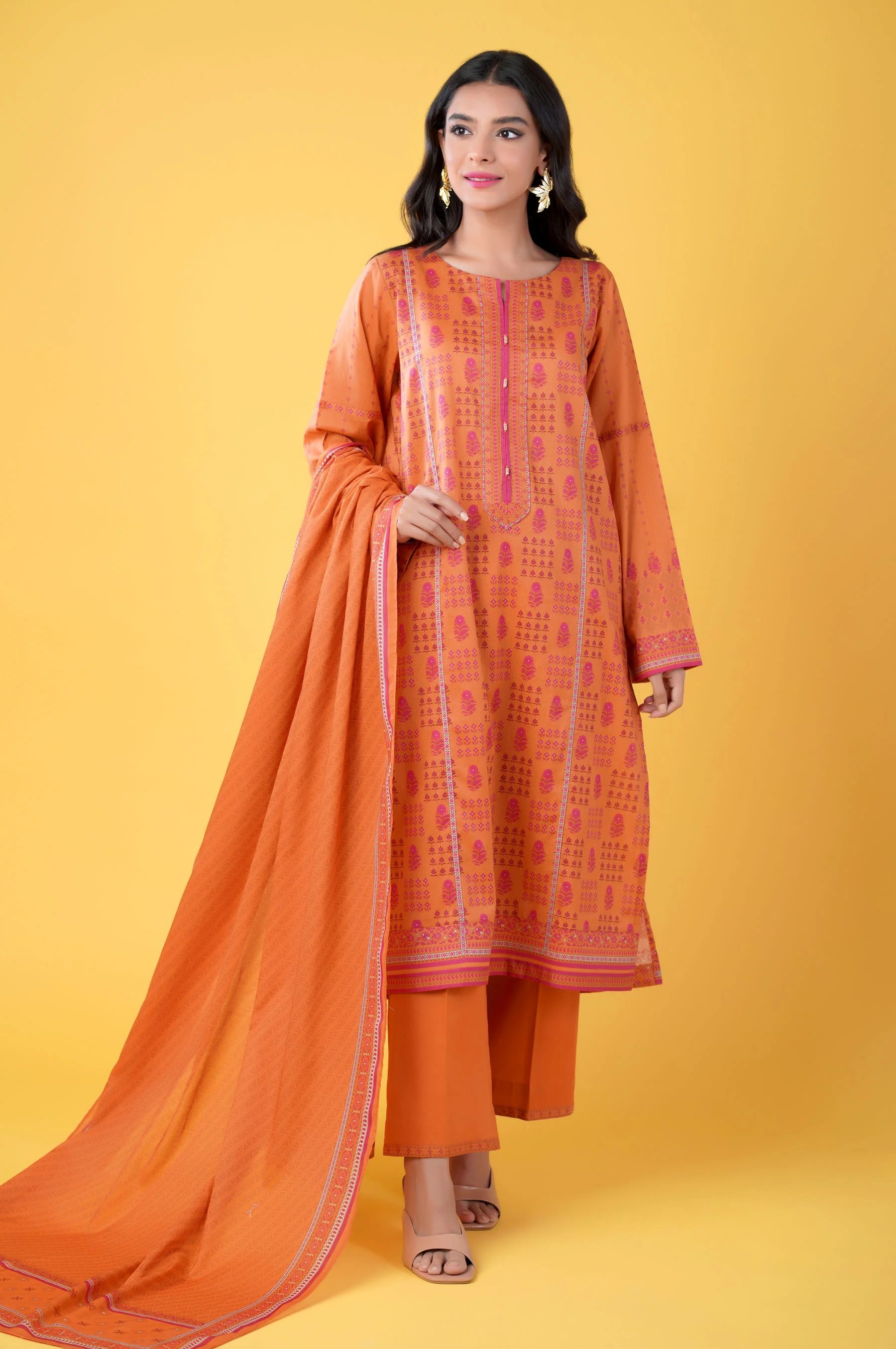 Unstitched 3 Piece Printed Lawn Suit - Image 4
