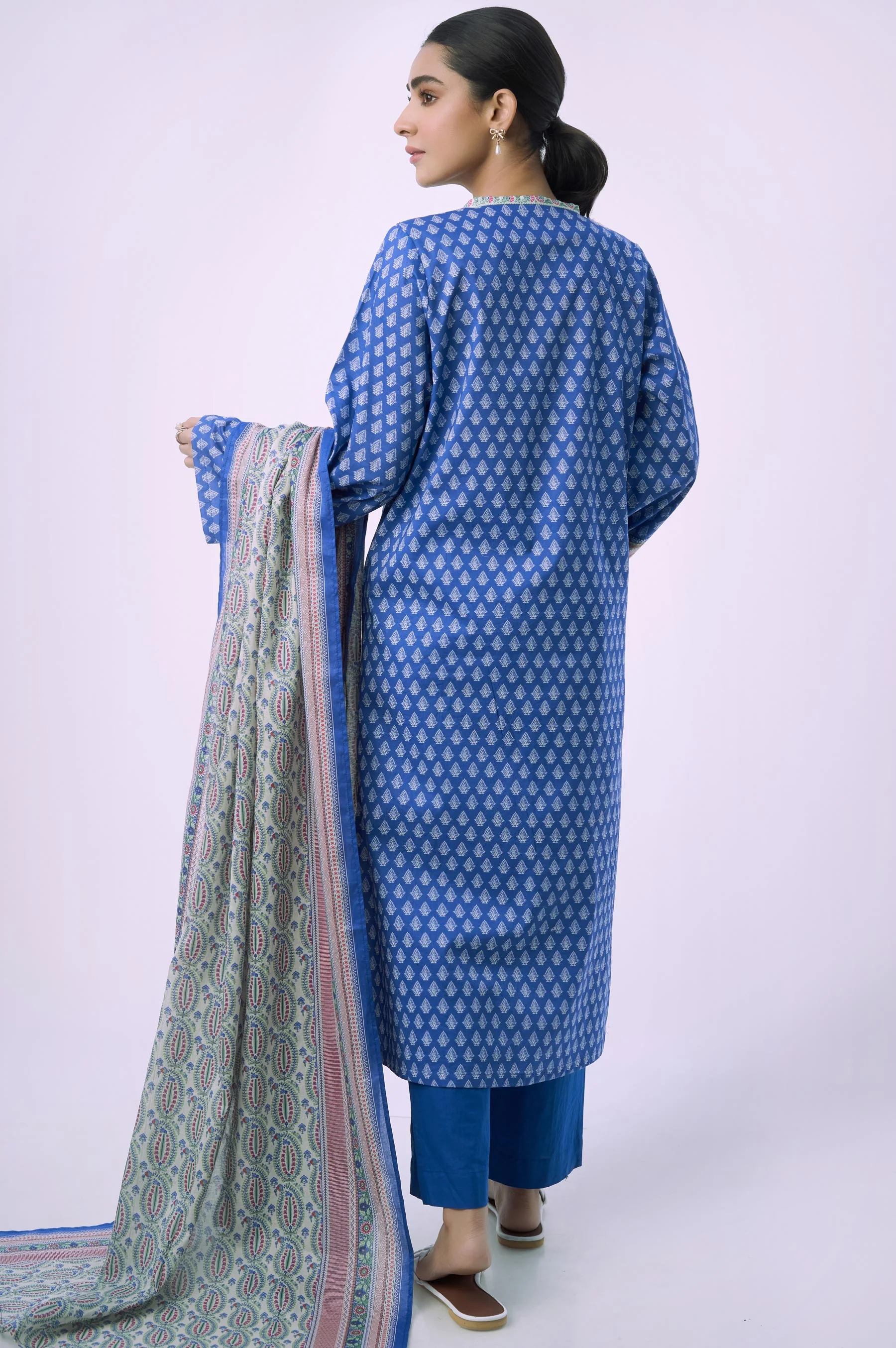 Unstitched 3 Piece Printed Lawn Suit - Image 4