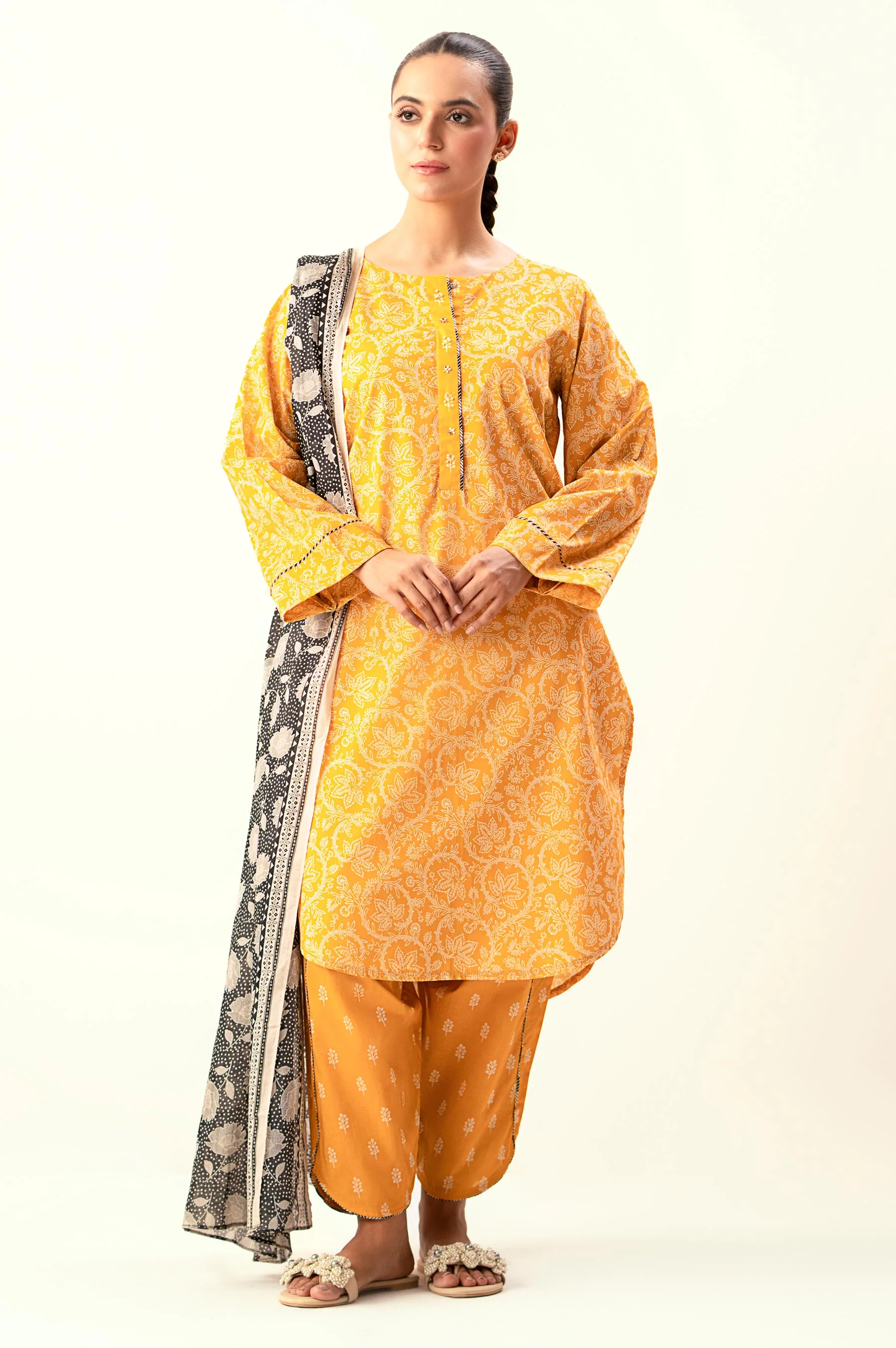 UNSTITCHED PRINTED SUIT
