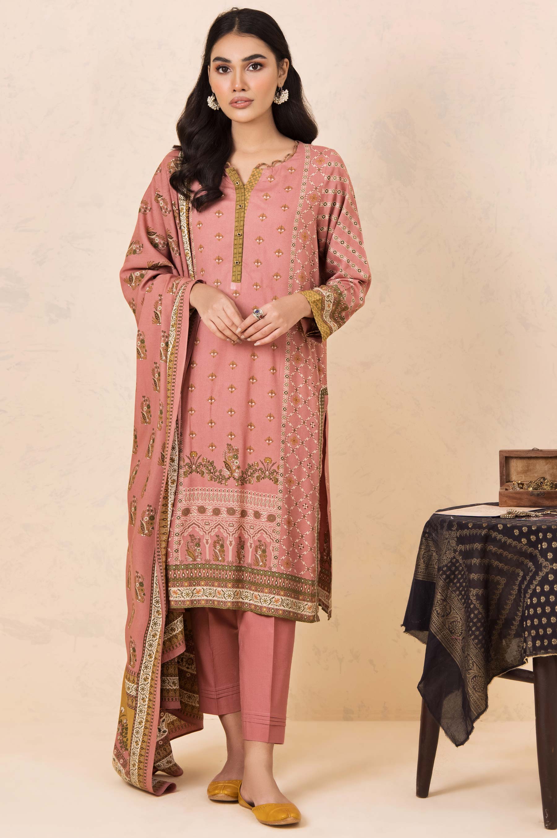 Unstitched 3 Piece Printed Linen Viscose Suit