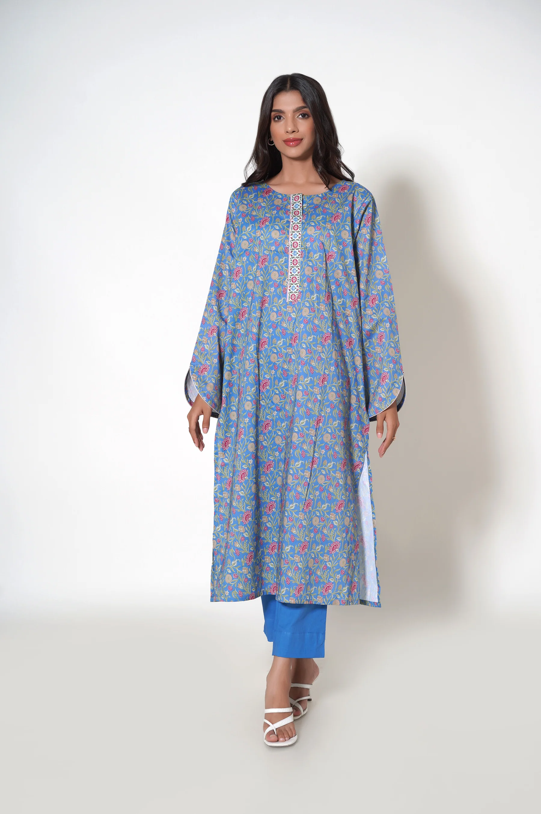 Unstitched 3 Piece Printed Cambric Suit - Image 4