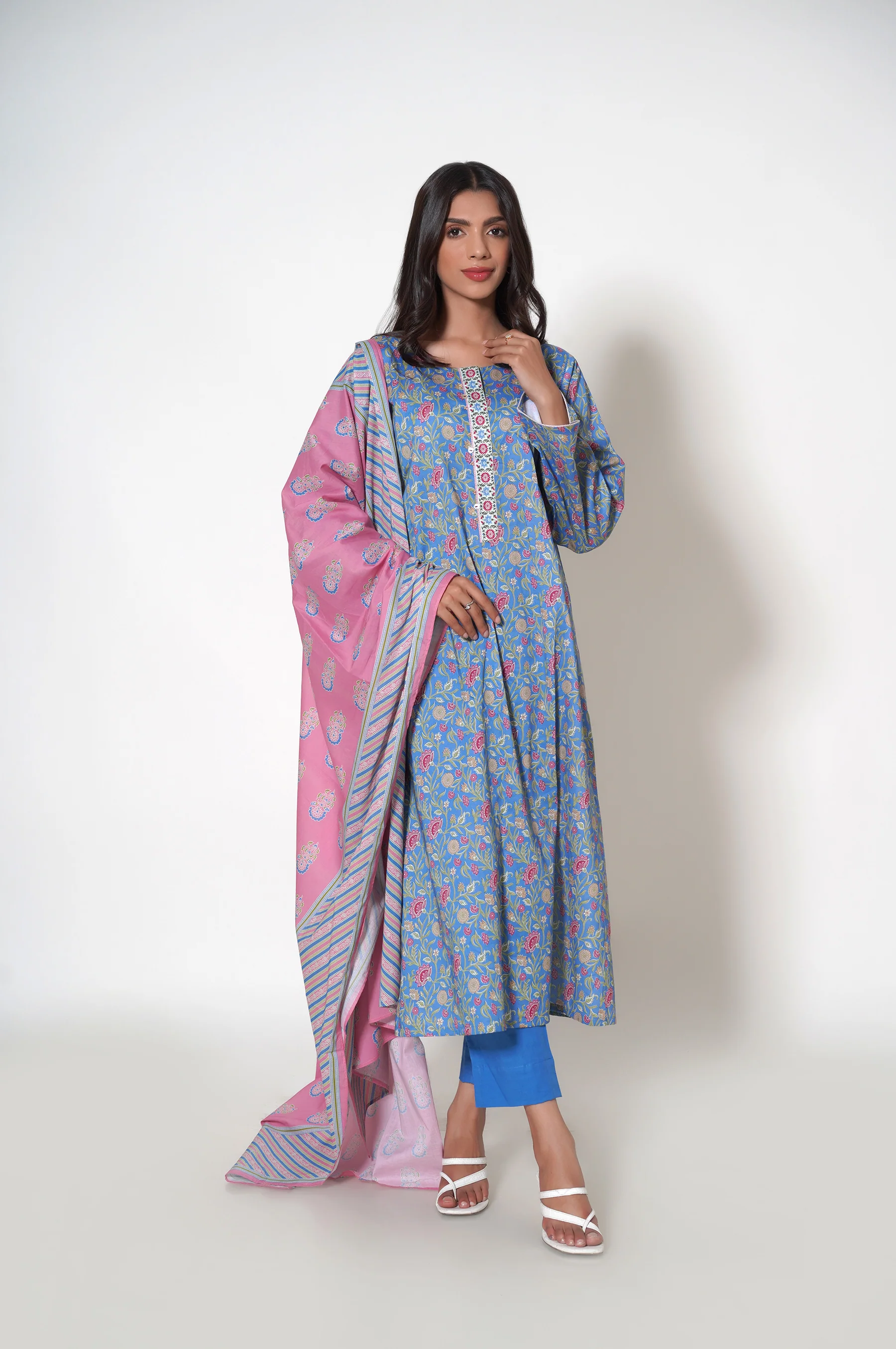 Unstitched 3 Piece Printed Cambric Suit - Image 7