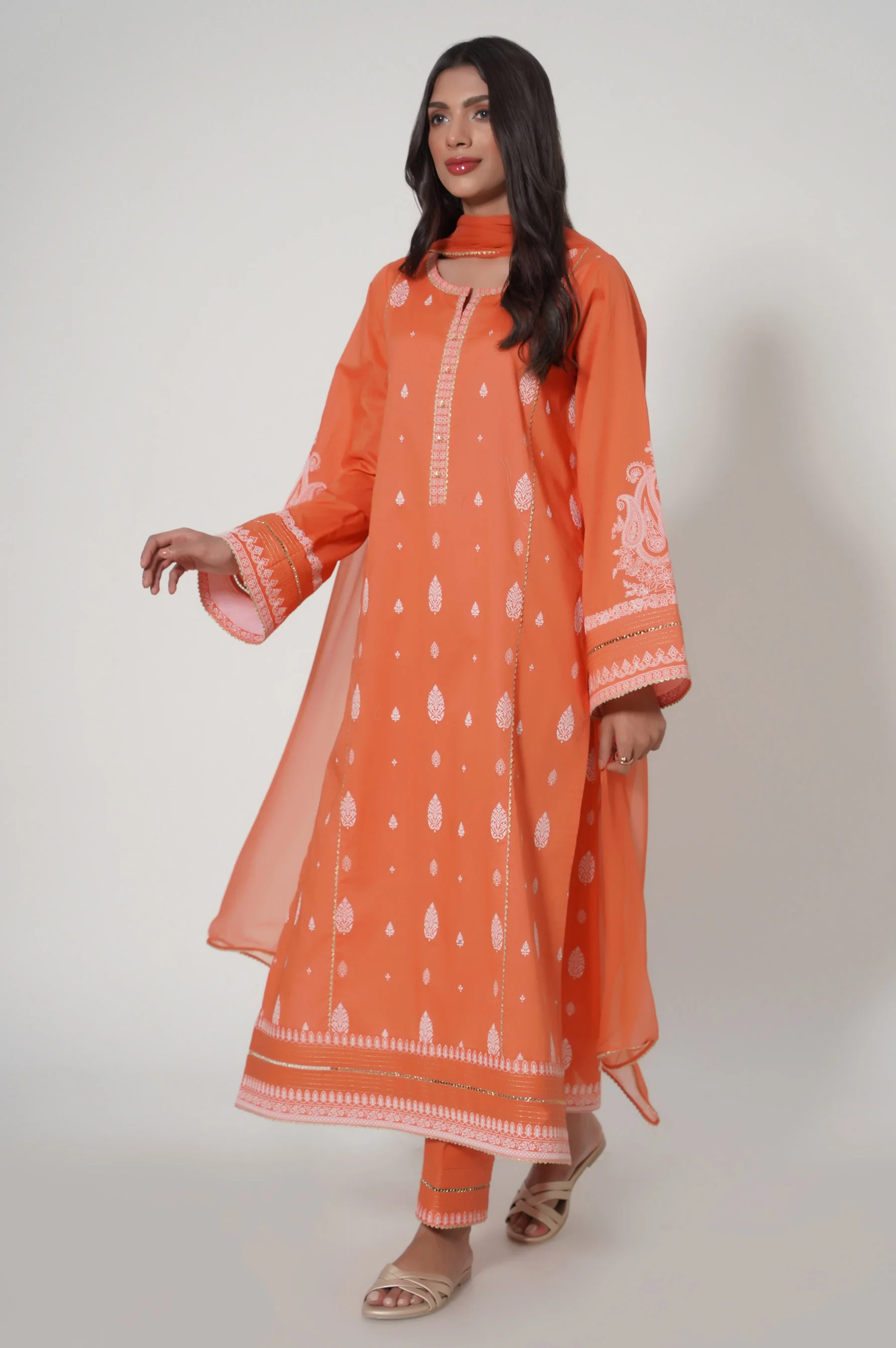 Unstitched 3 Piece Puff Printed Lawn Suit - Image 4