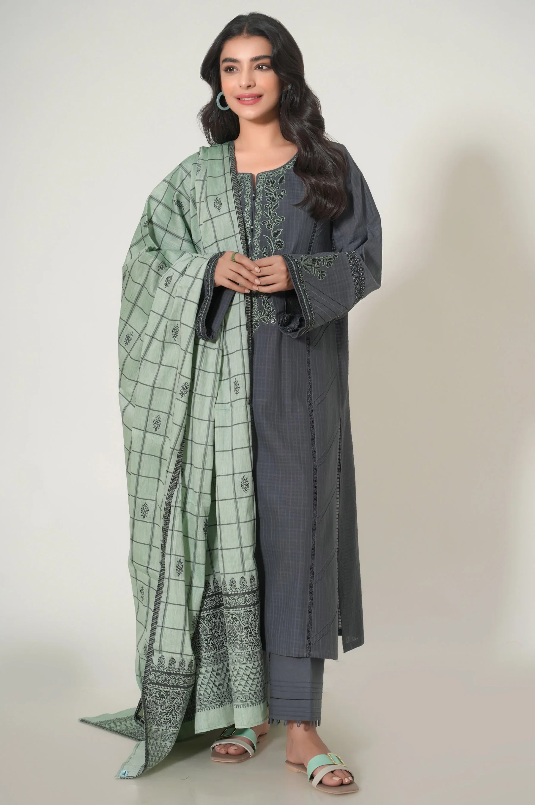 Unstitched 3 Piece Embroidered Textured Slub Suit - Image 2