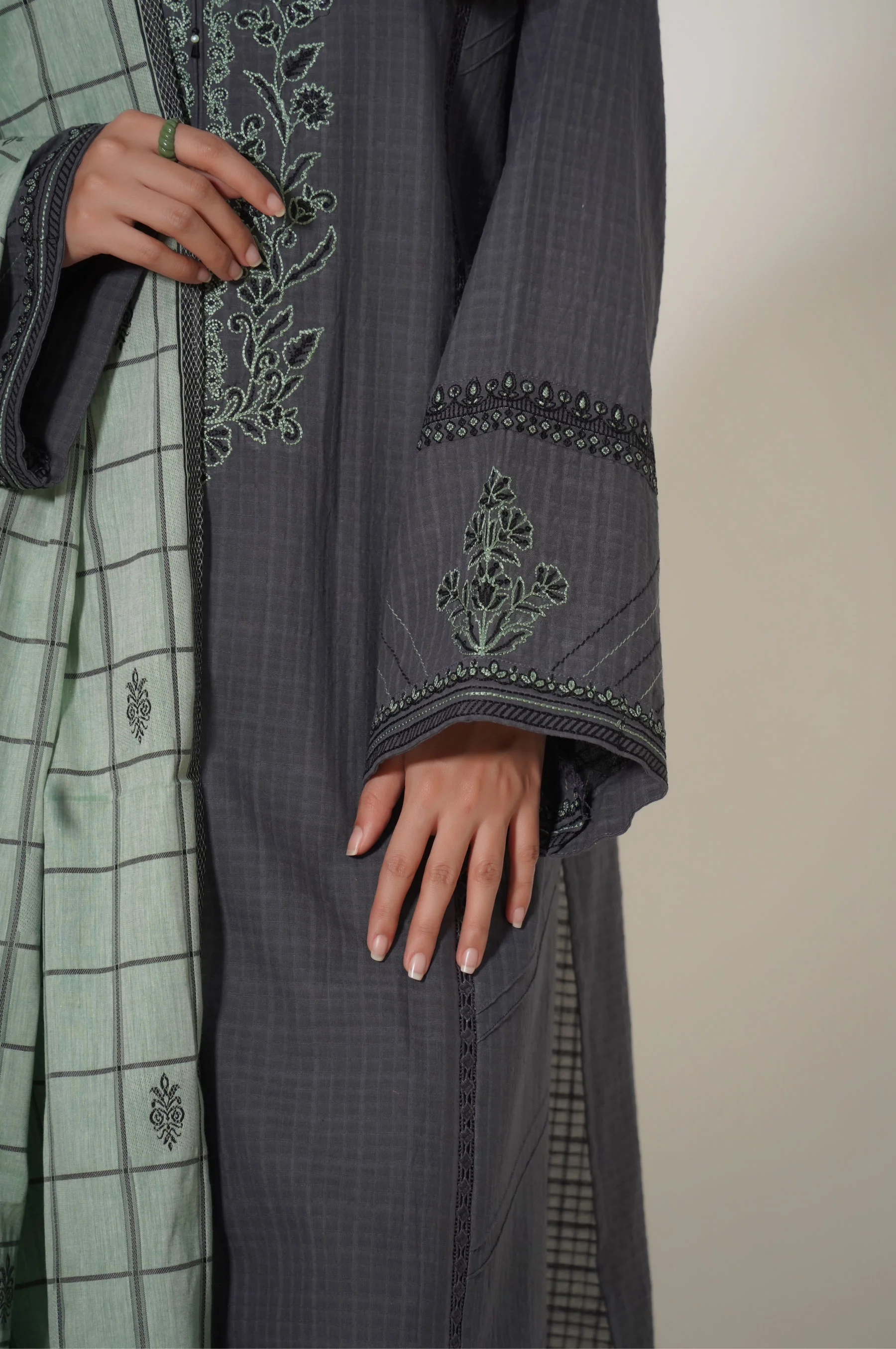 Unstitched 3 Piece Embroidered Textured Slub Suit - Image 7