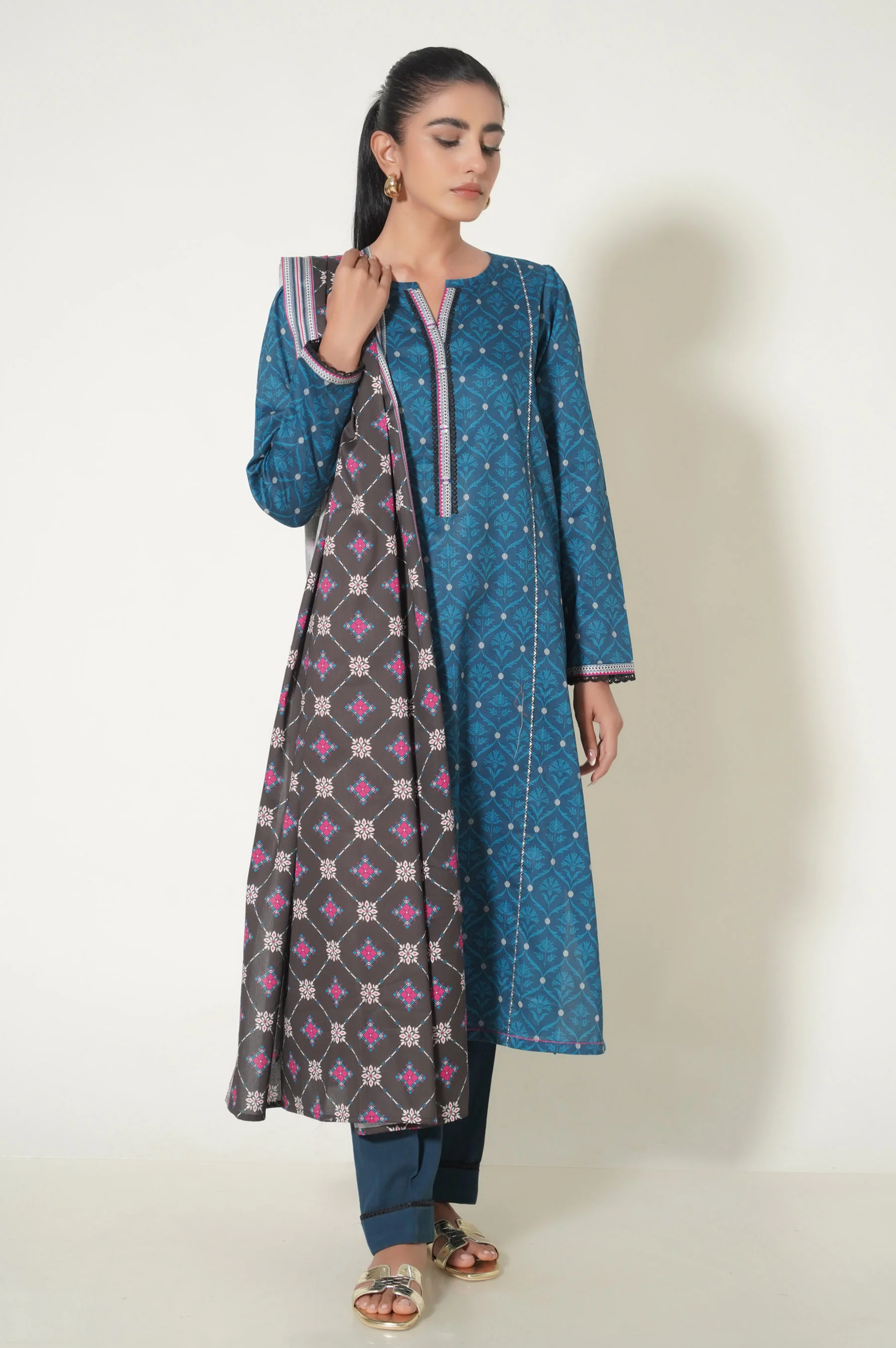 Unstitched 3 Piece Cottel Printed Suit - Image 4
