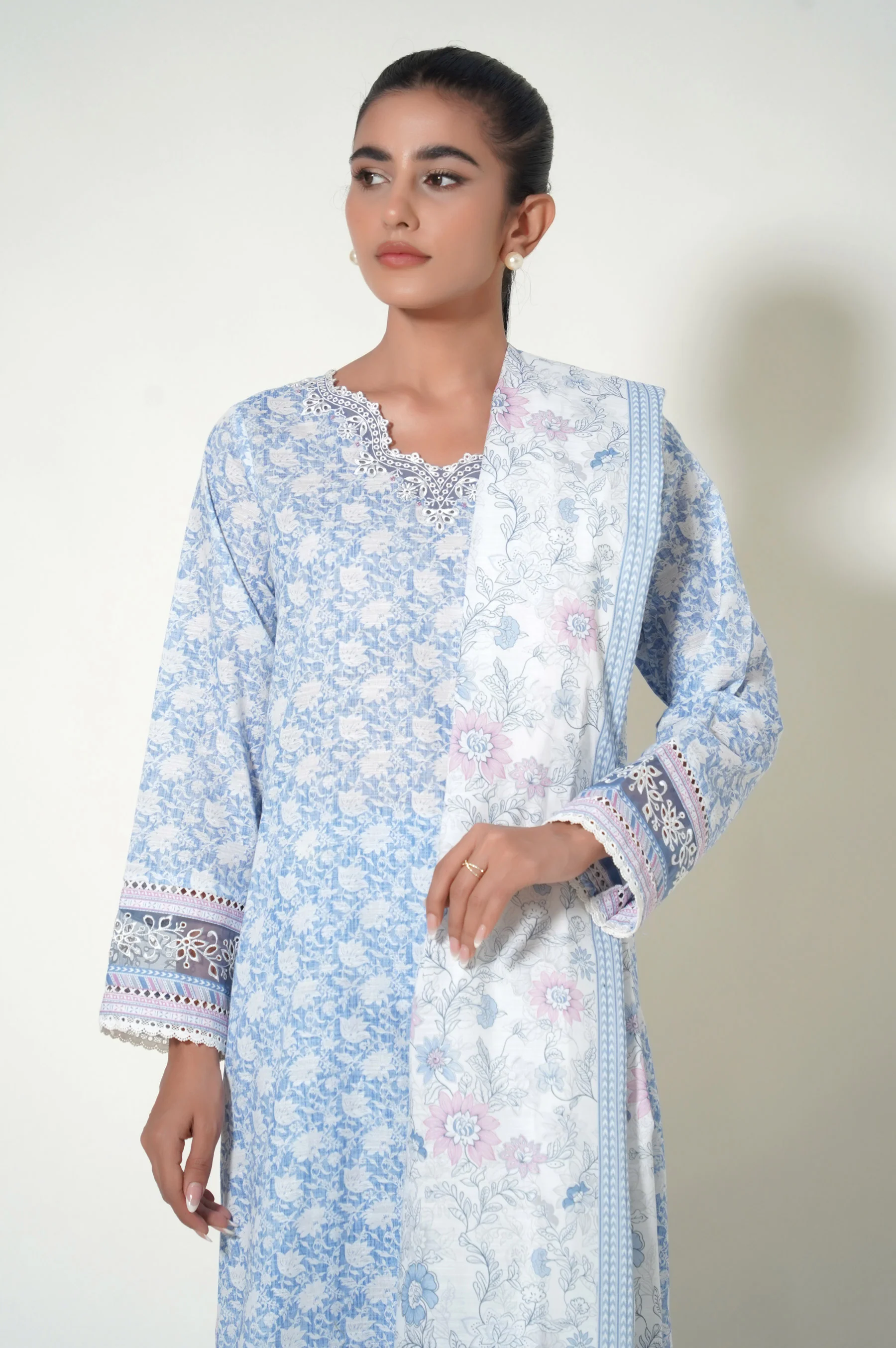 Unstitched 3 Piece Printed Suit - Image 7