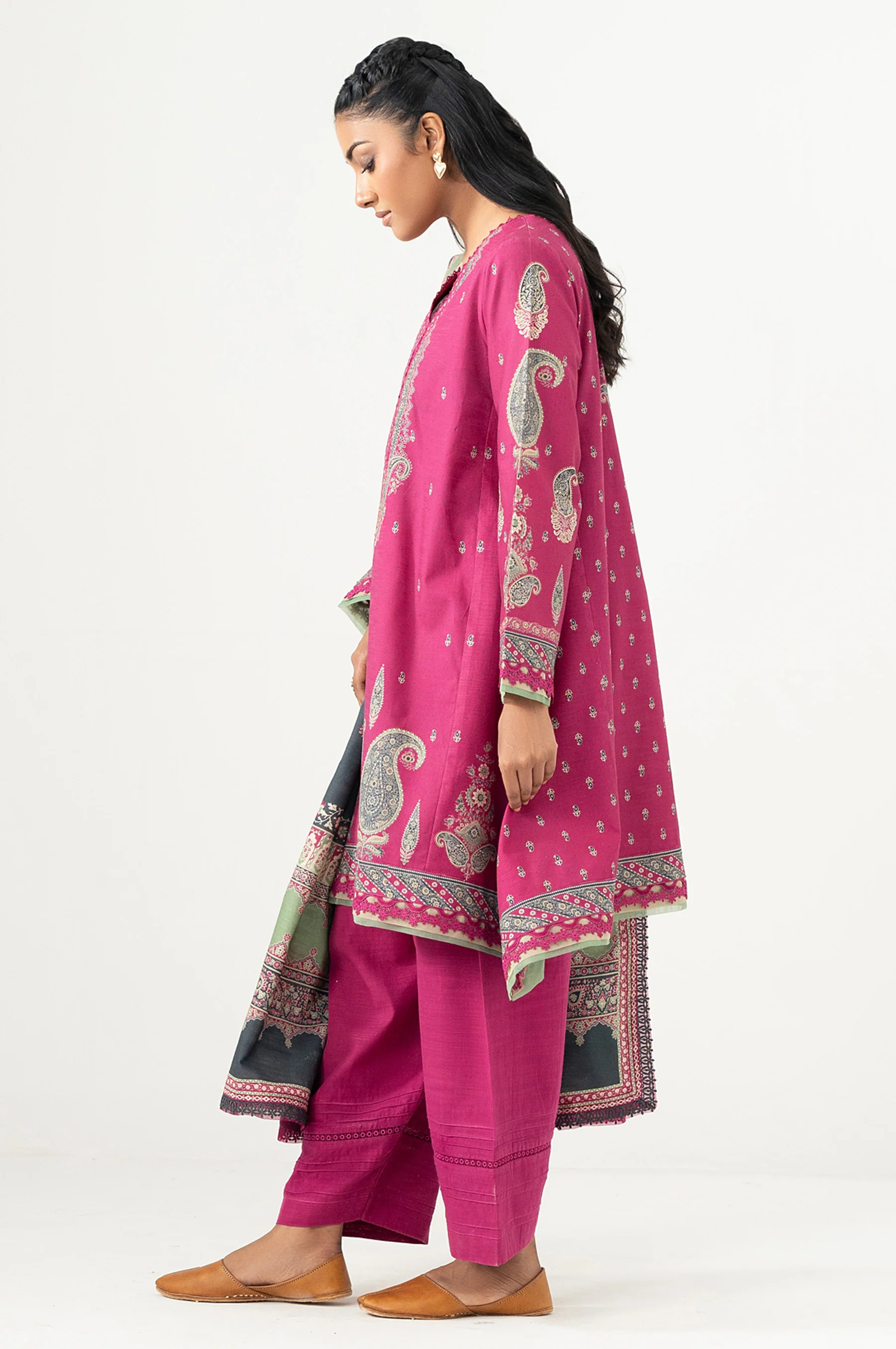 UNSTITCHED PRINTED SUIT - Image 4