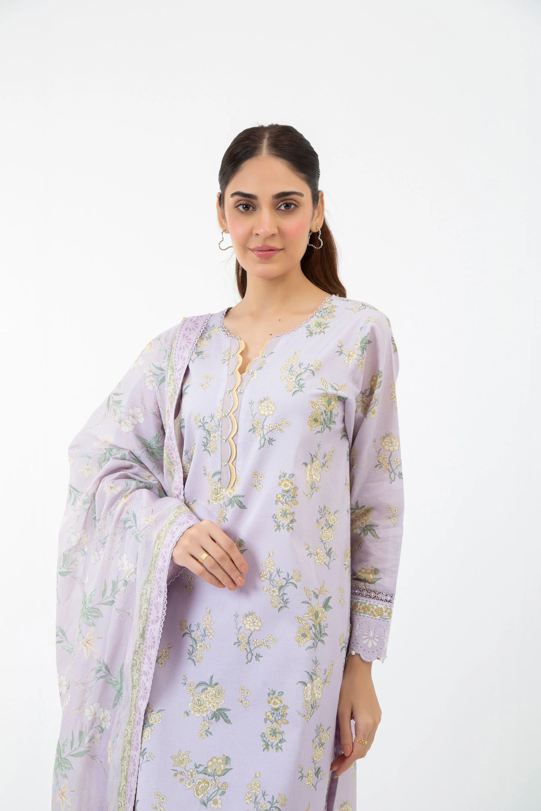 PRINTED CAMBRIC UNSTITCHED 3 PIECE SUIT - Image 2