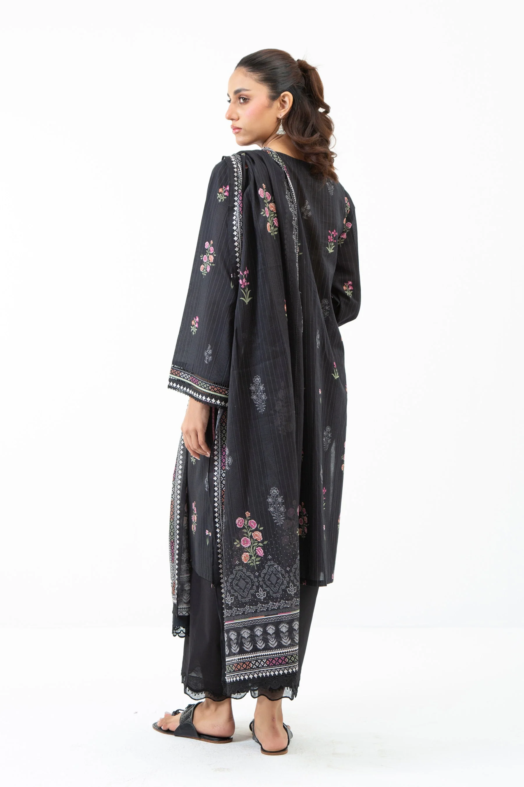 PRINTED CAMBRIC UNSTITCHED 3 PIECE SUIT - Image 3