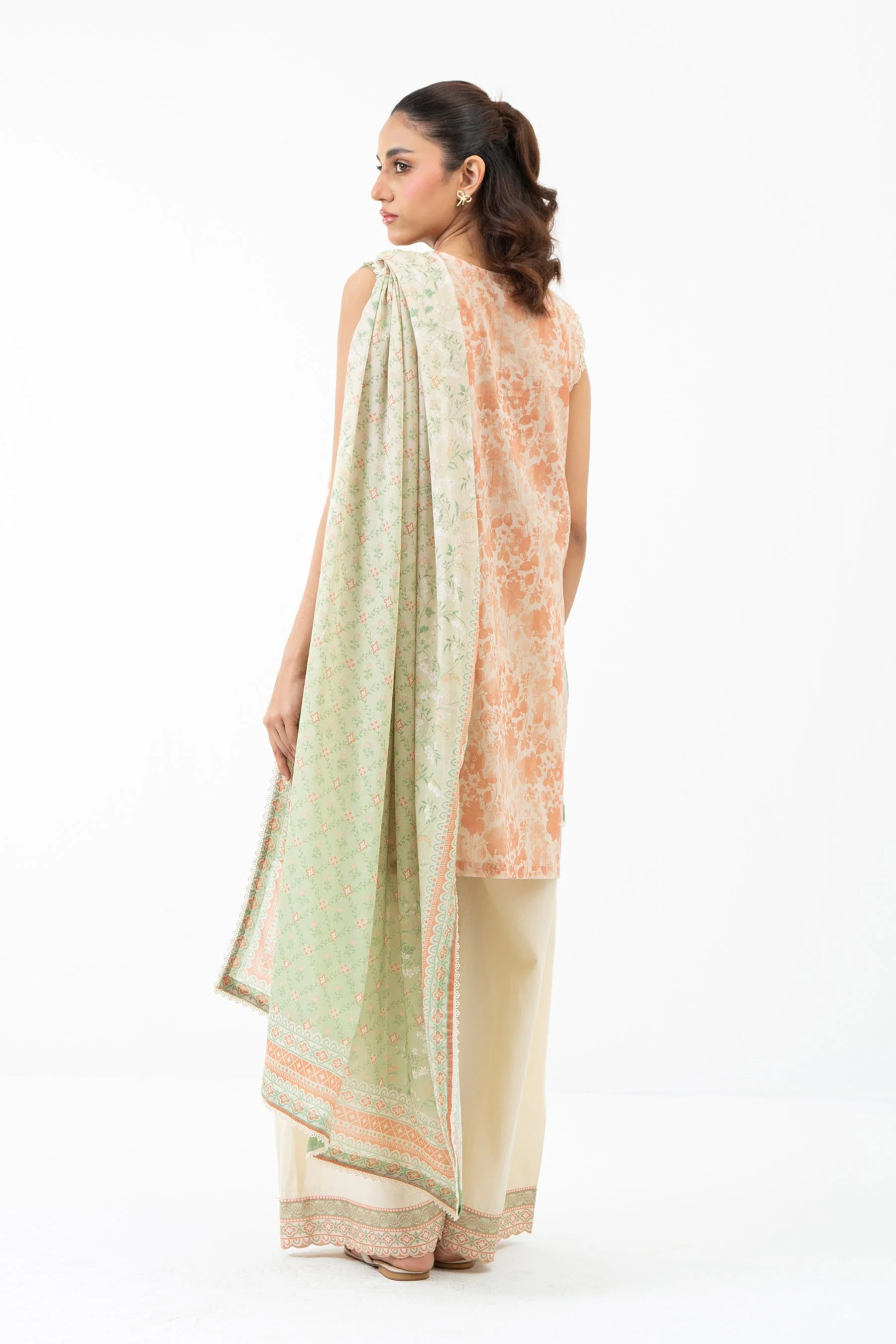 PRINTED CAMBRIC UNSTITCHED 3 PIECE SUIT - Image 2