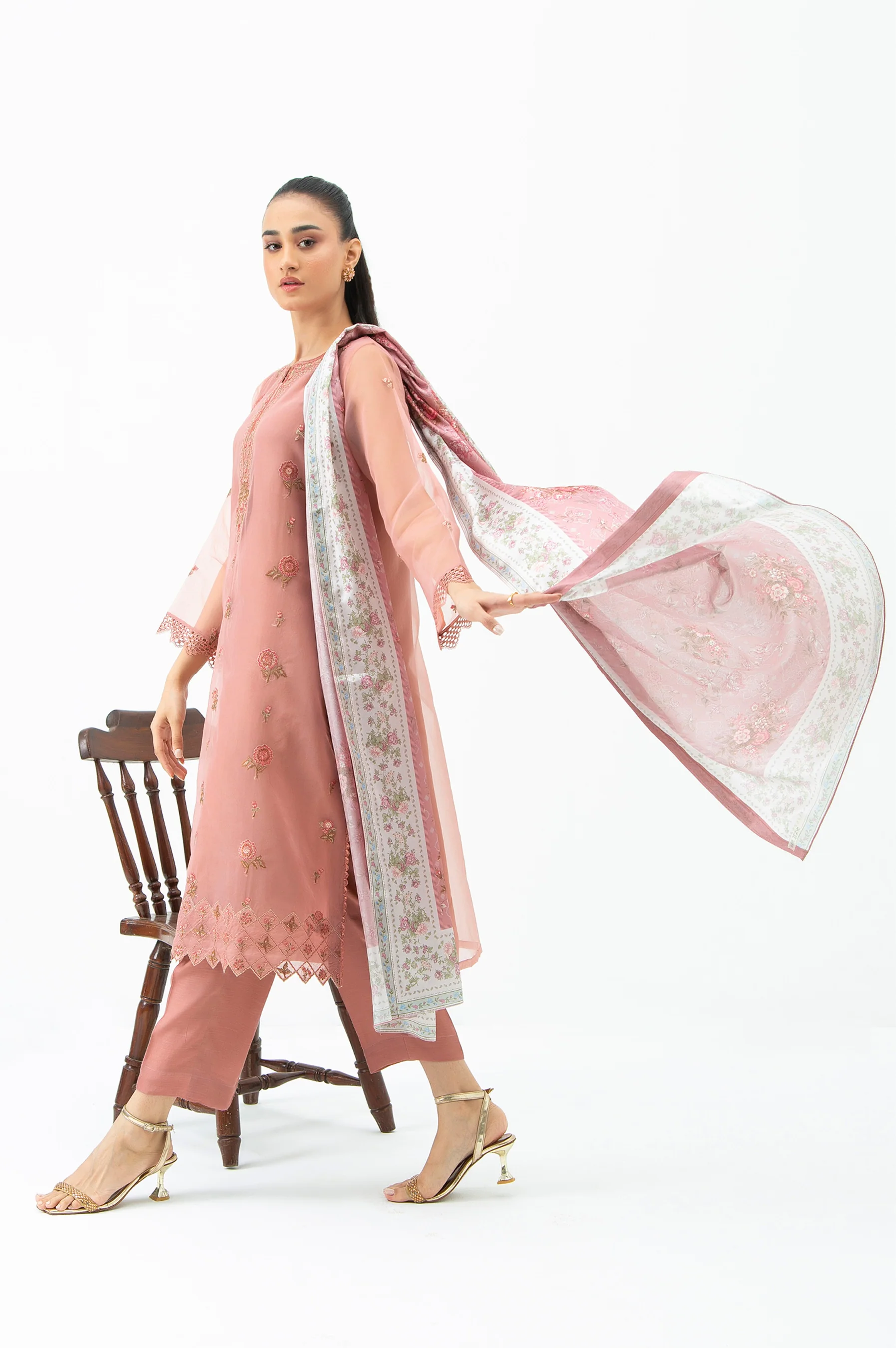 EMBROIDERED ORGANZA UNSTITCHED 3 PIECE SUIT - Image 5