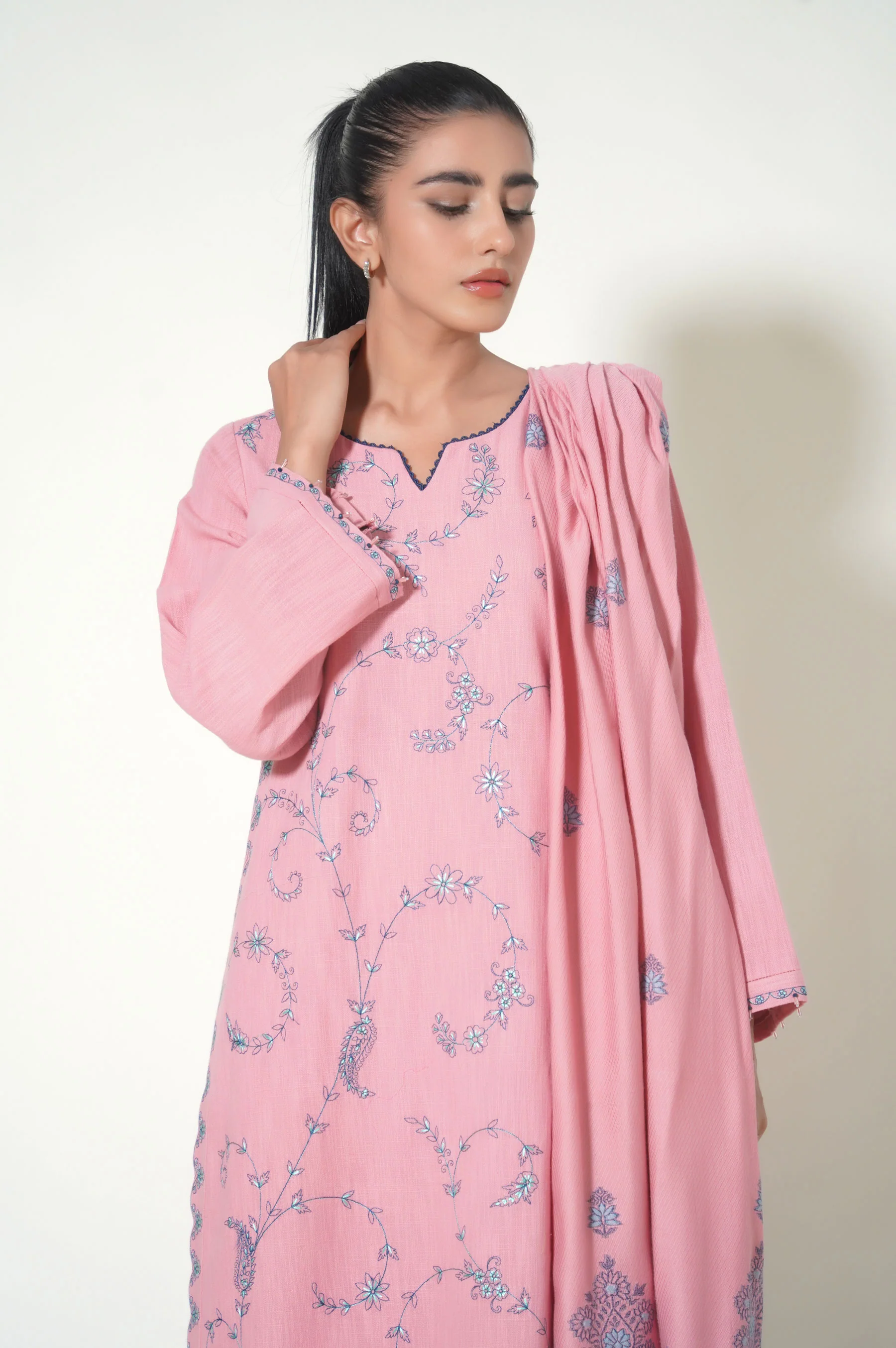Unstitched 3 Piece Textured Slub Suit - Image 3