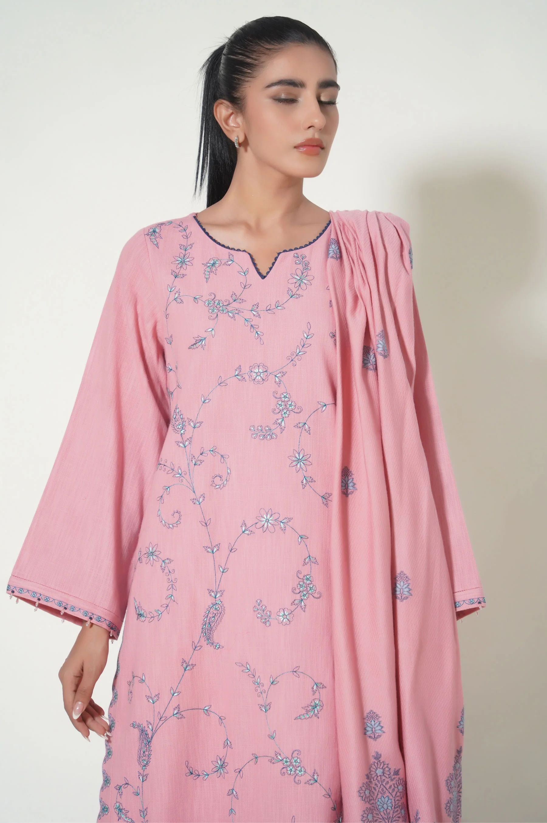 Unstitched 3 Piece Textured Slub Suit - Image 7