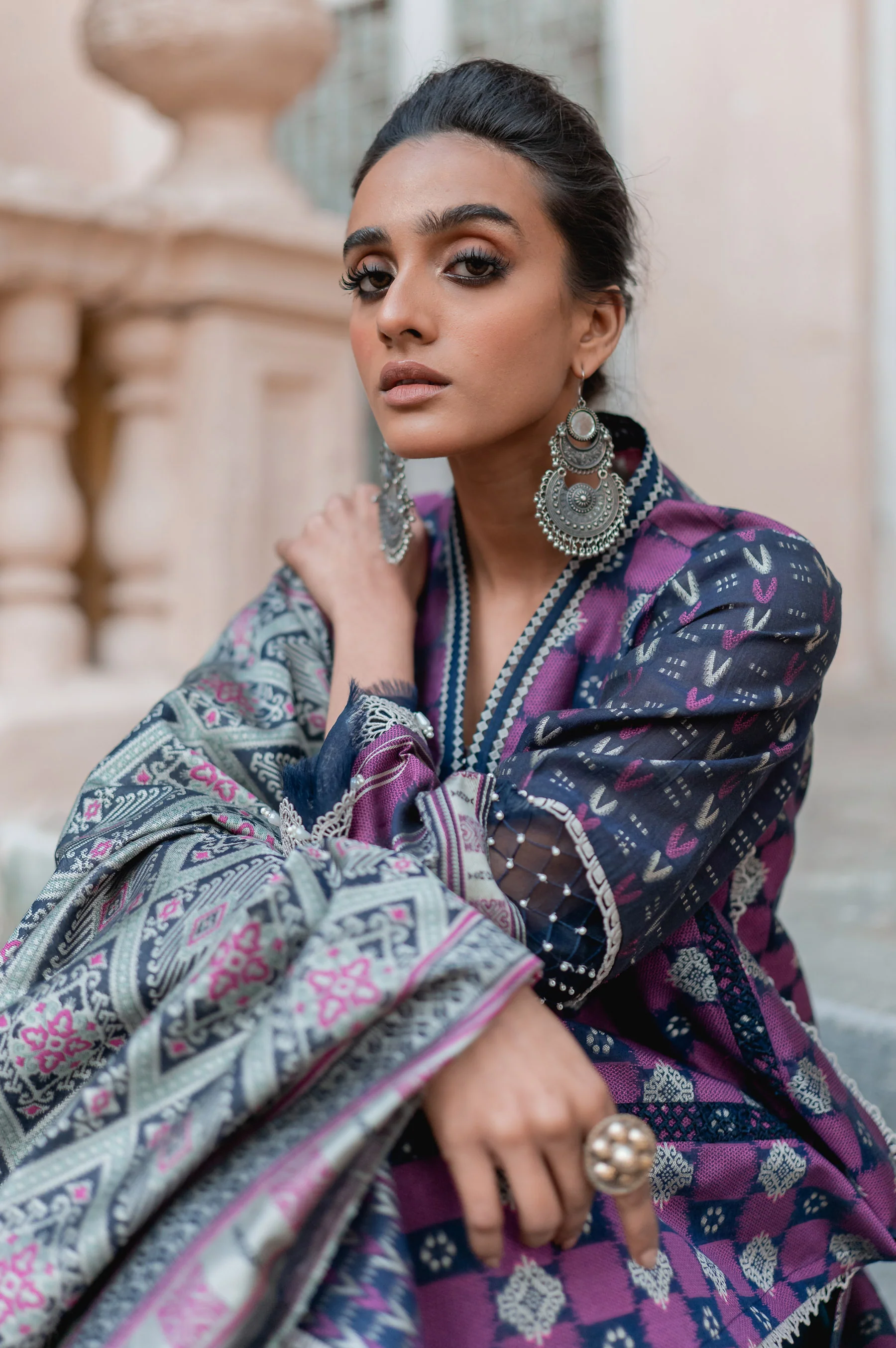 Unstitched 3 Piece Yarn Dyed Jacquard Suit - Image 4