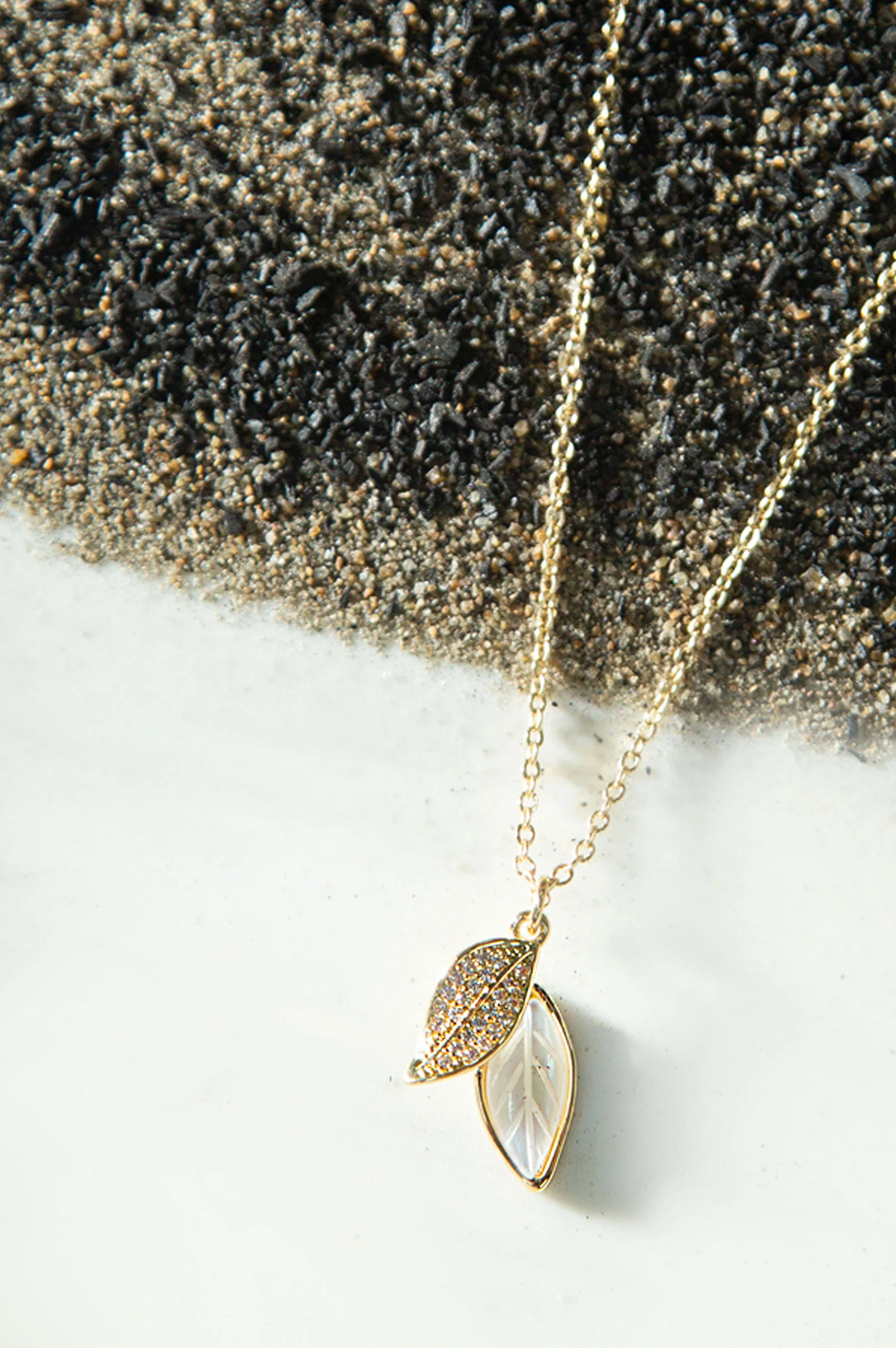 Leaf Shape Locket with Chain - Image 4