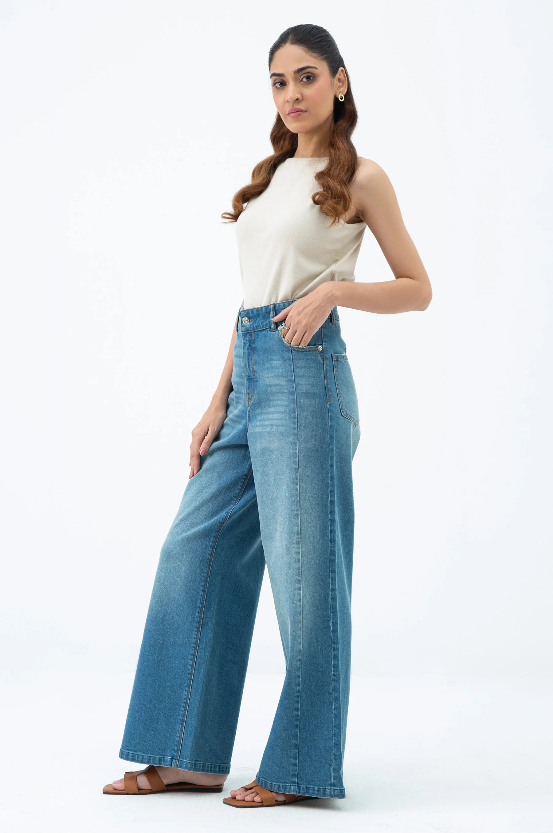 Stylized Wide Leg Jeans - Image 3