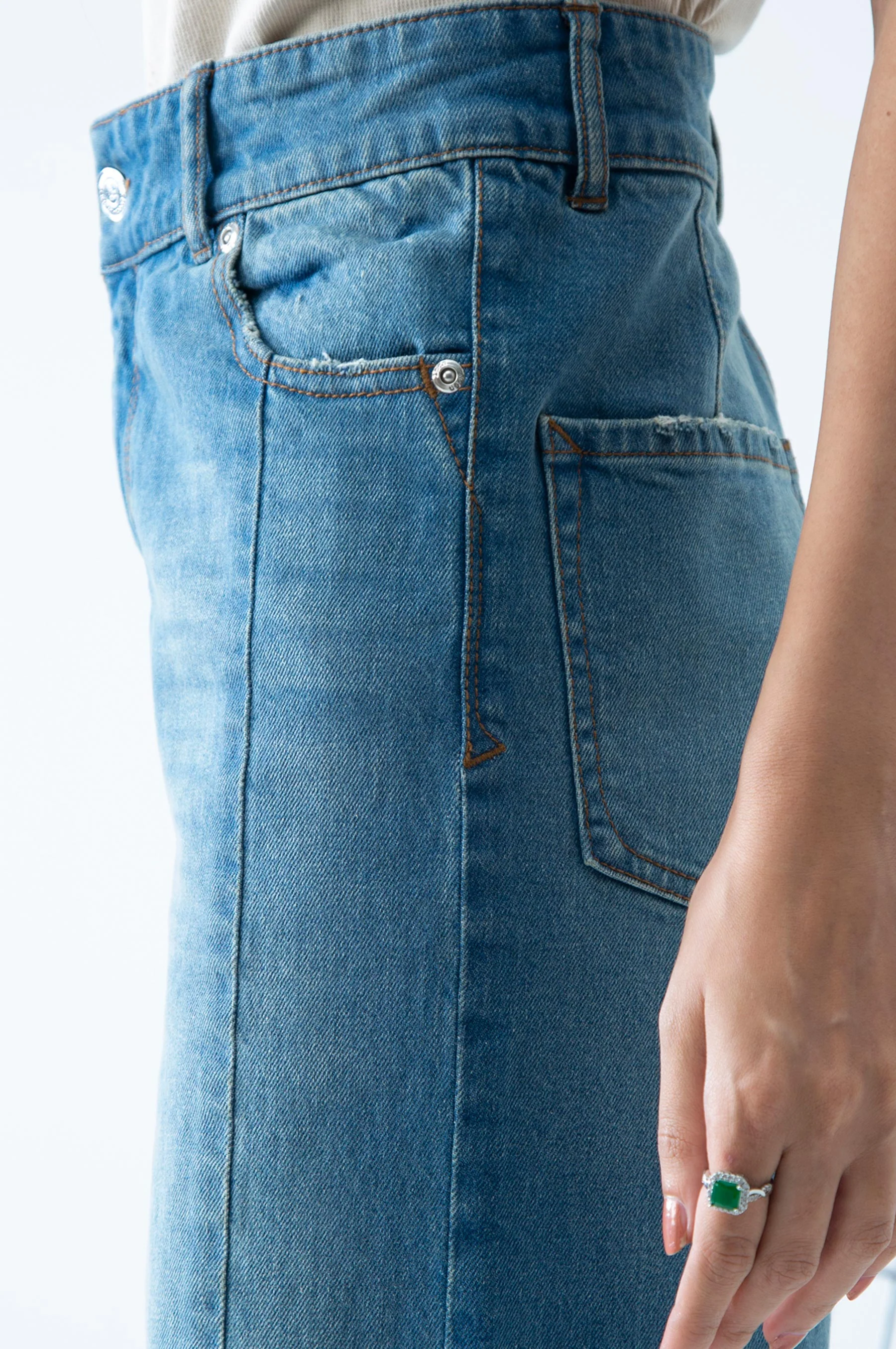 Stylized Wide Leg Jeans - Image 5