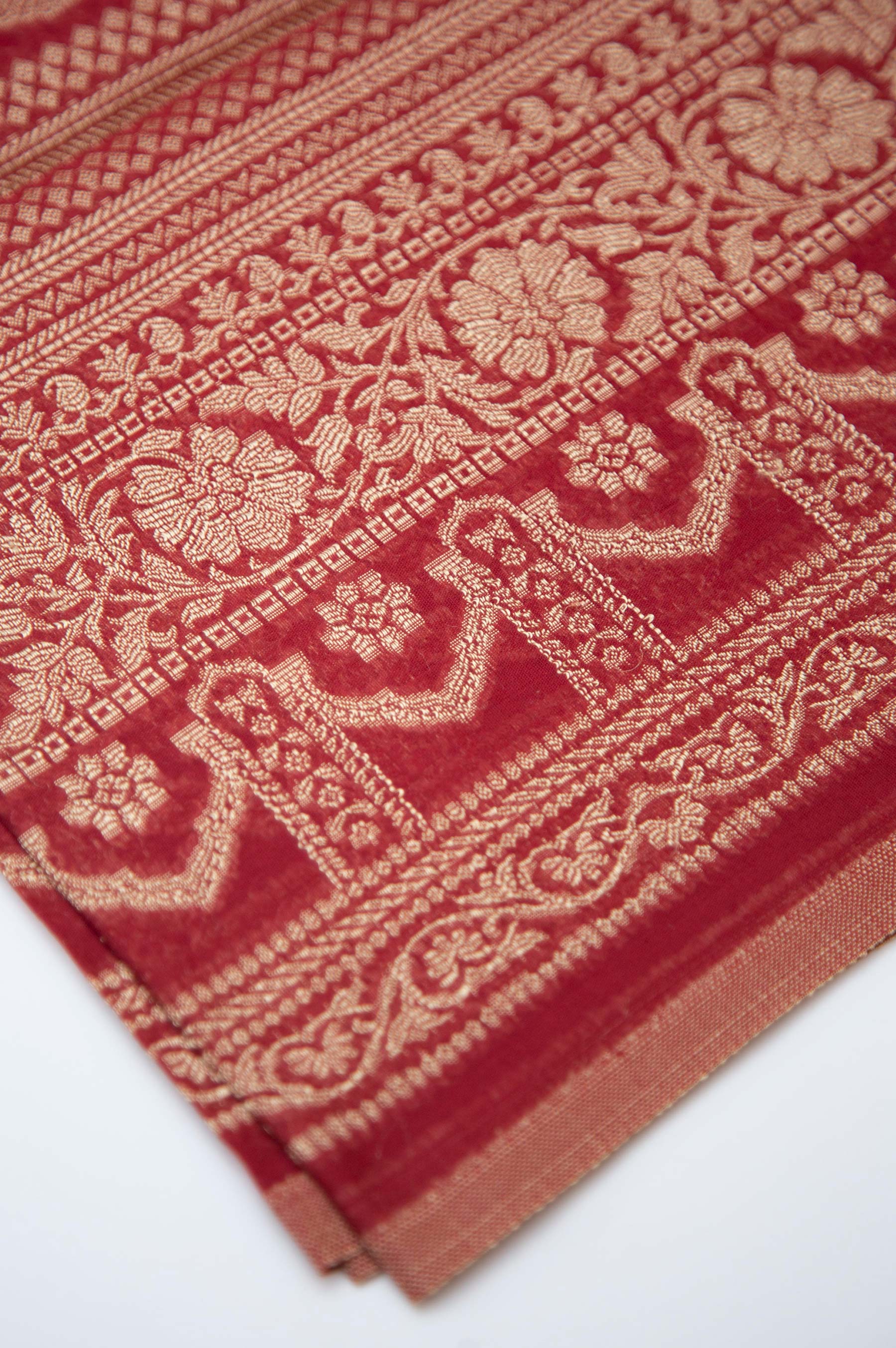 Printed Jacquard Dupatta - Aubum