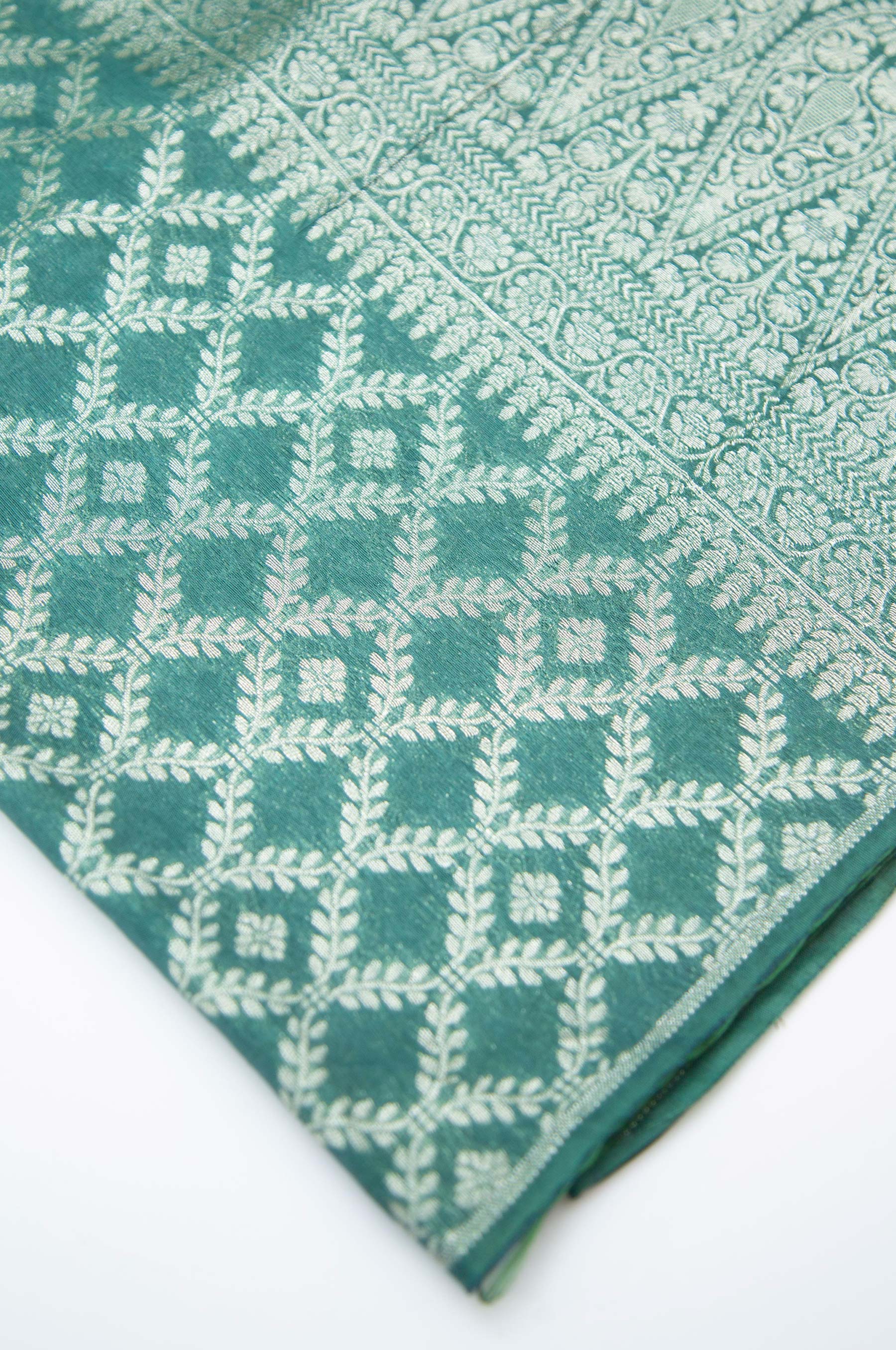 Printed Dyed Jacquard Dupatta - Green