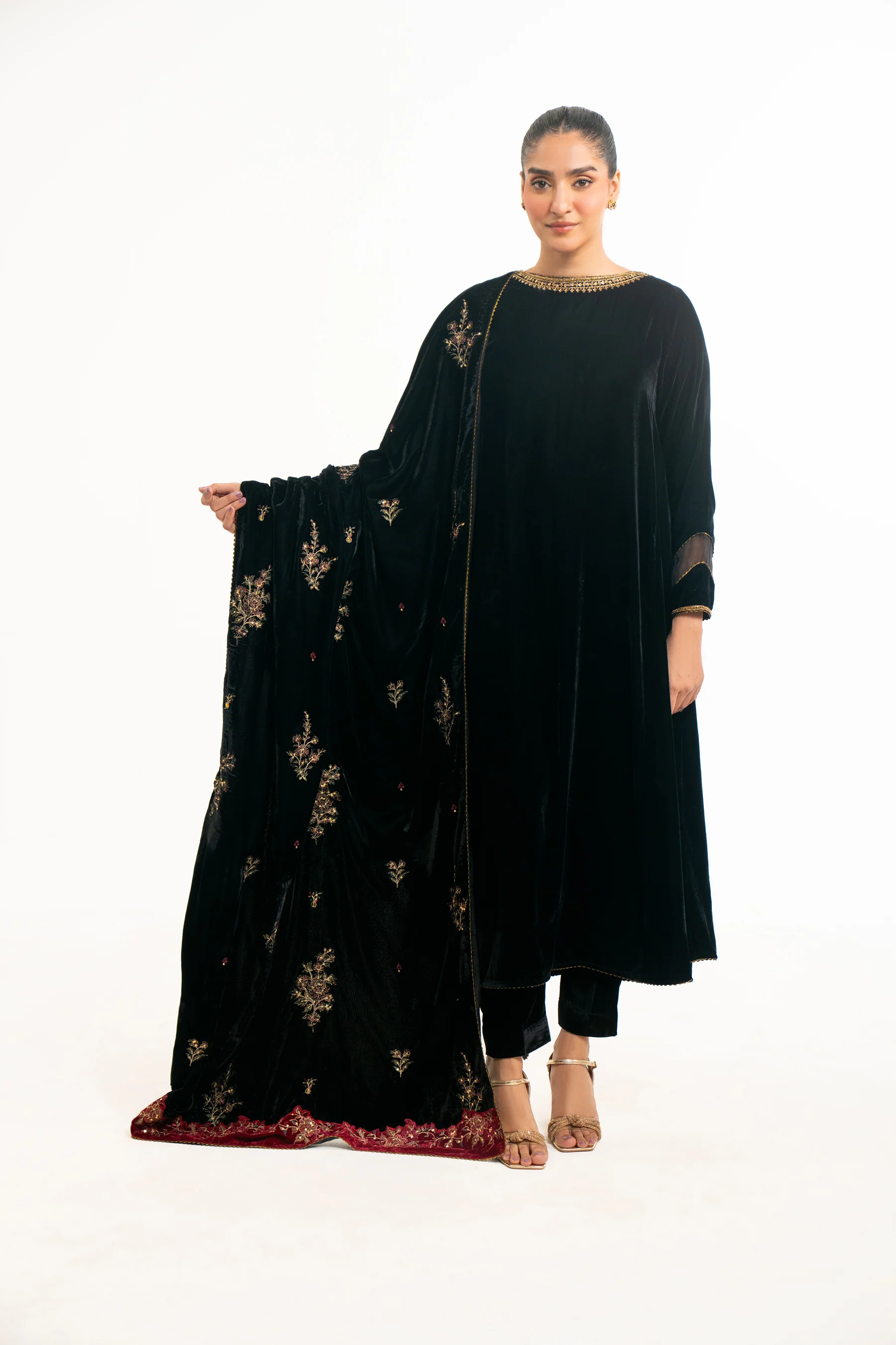 EMBROIDERED VELVET SHAWL - Image 6