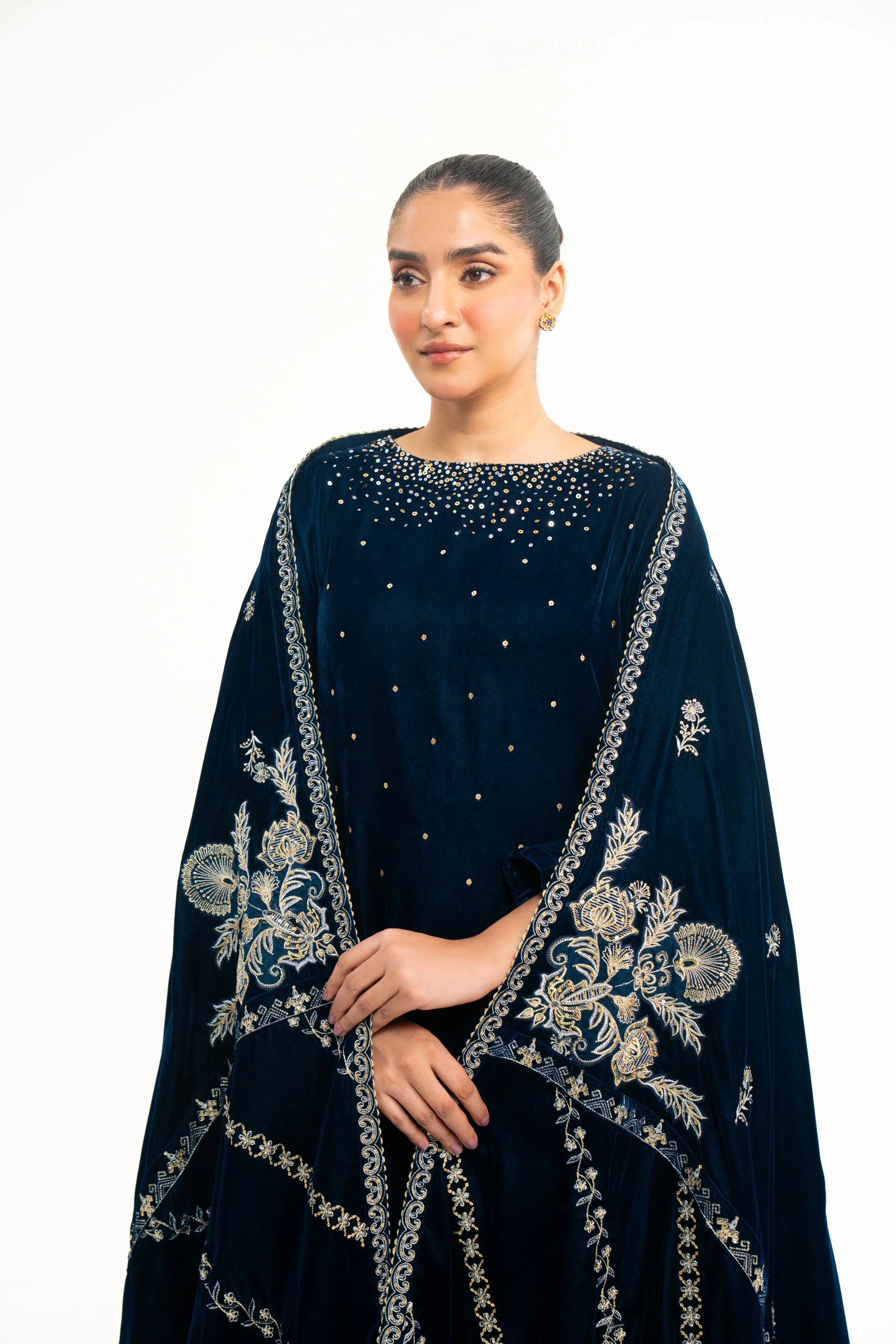 EMBROIDERED VELVET SHAWL (FACTORY E-OUTLET) - Image 3
