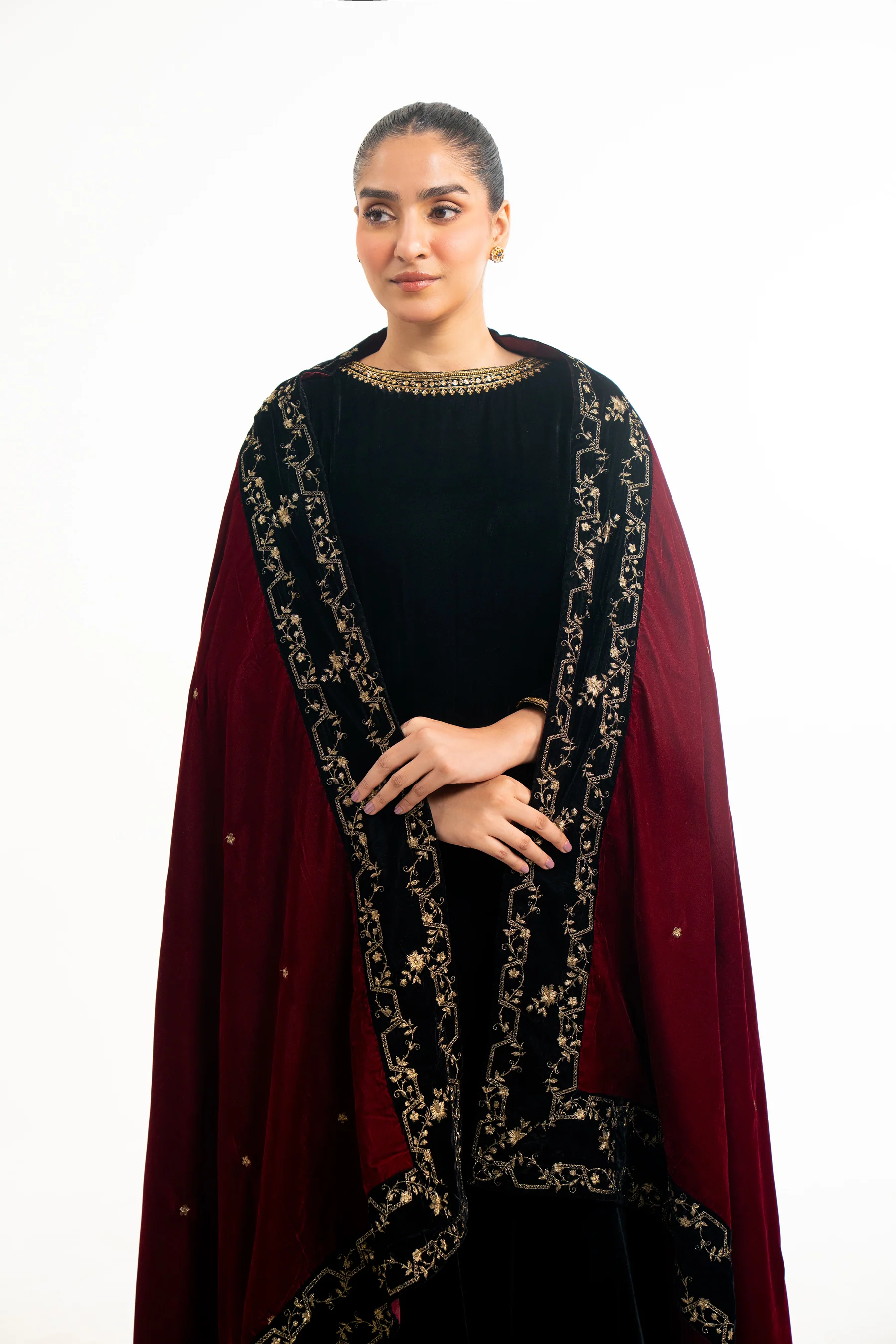 EMBROIDERED VELVET SHAWL - Image 4