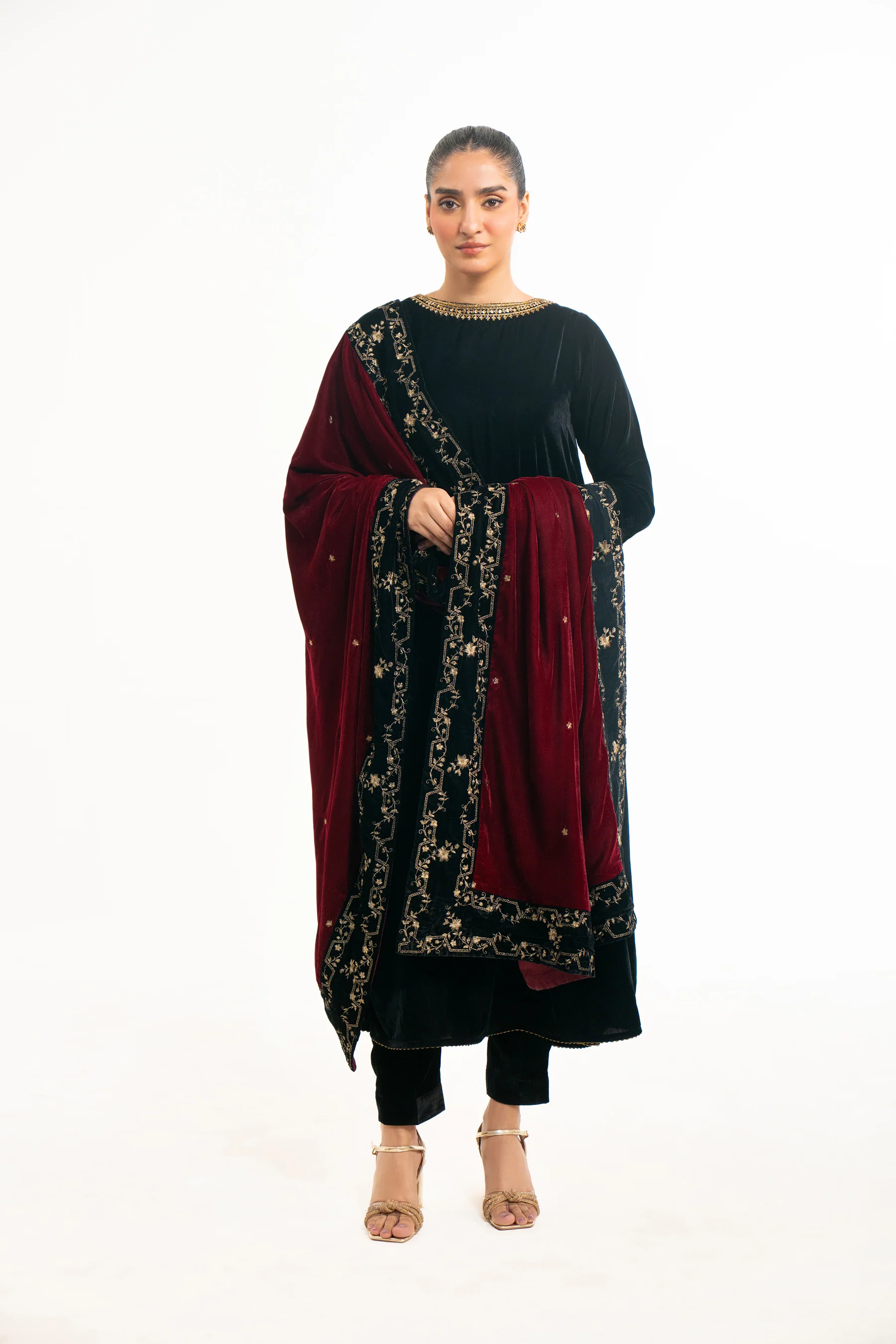 EMBROIDERED VELVET SHAWL - Image 5