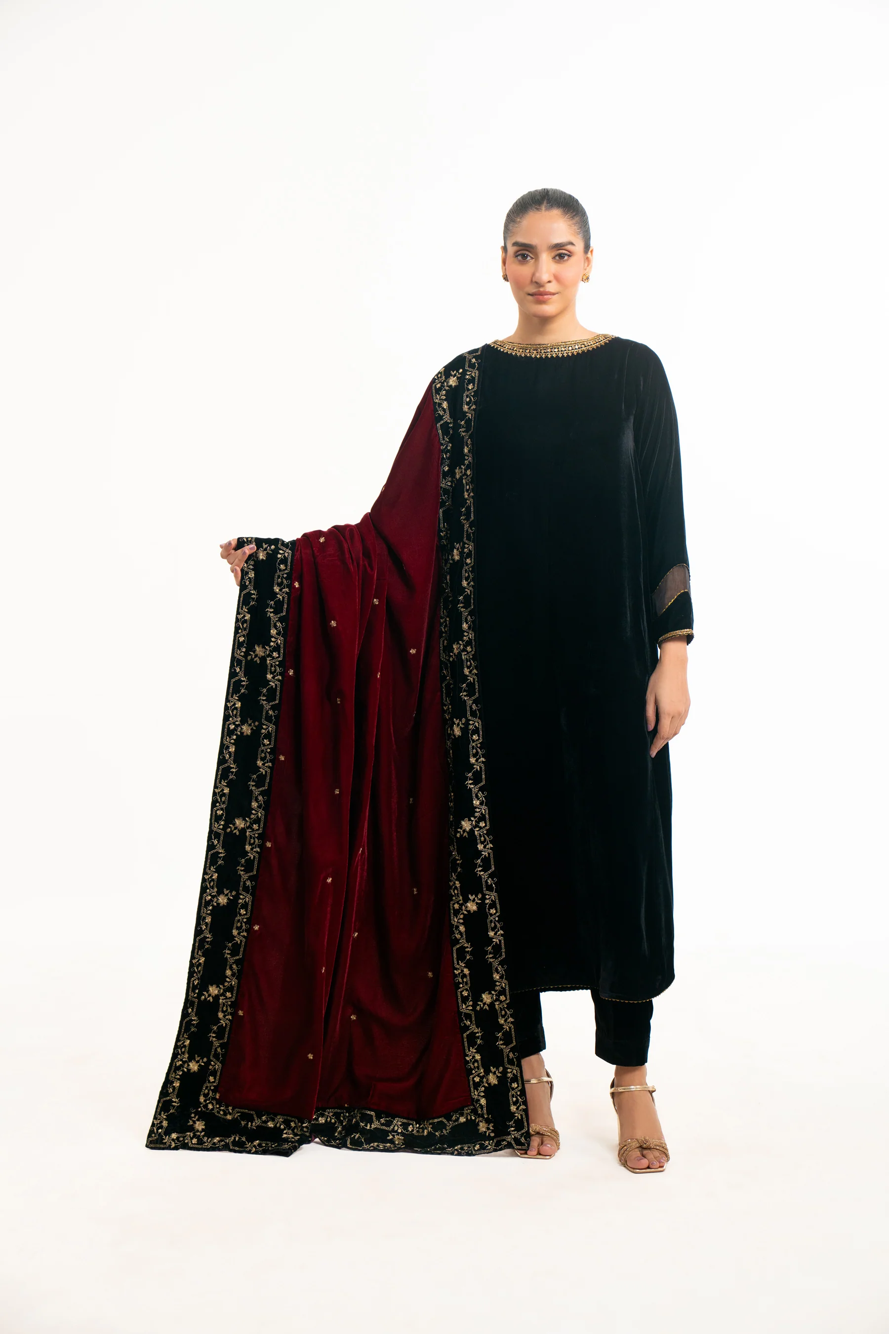 EMBROIDERED VELVET SHAWL - Image 6